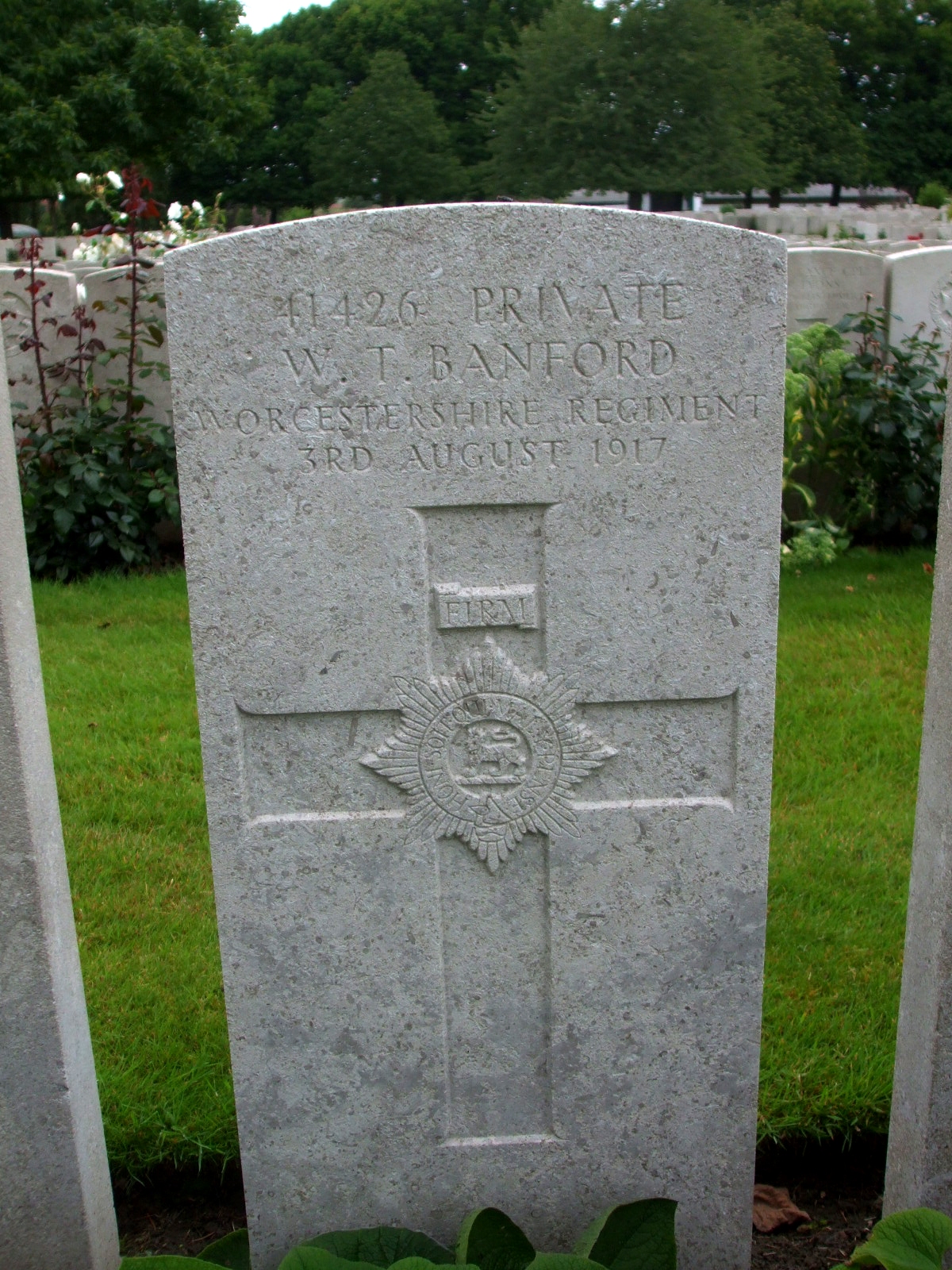 William Banford's grave at Lijssenthoek Military Cemetery.